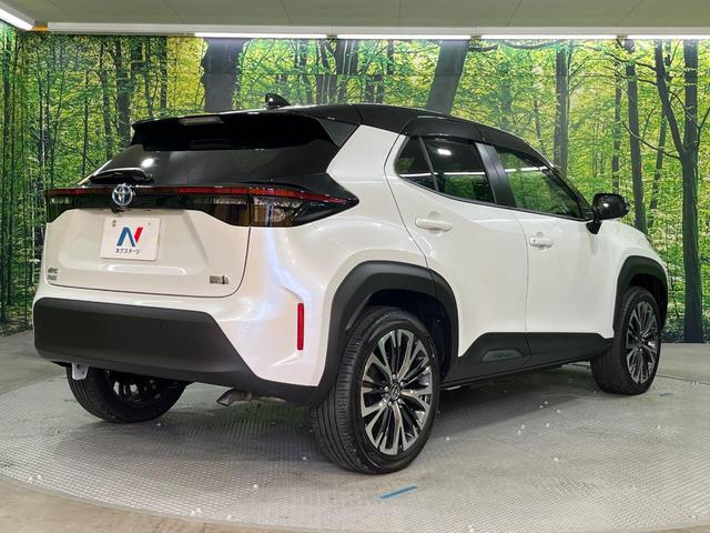 ヤリスクロス ハイブリッドＺ　禁煙車　全周囲カメラ　ナビ機能付き純正ディスプレイオーディオ　ブラインドスポットモニター　レーダークルーズ　シートヒーター　パワーシート　ＬＥＤヘッドライト　オートライト　スマートキー（17枚目）