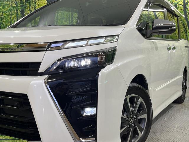 ヴォクシー ZS 煌III 禁煙車 純正9型ナビ フリップダウンモニター バックモニター 寒冷地仕様 セーフティセンス クルーズコントロール 両側電動スライドドア ダブルエアコン LEDヘッドライト 純正16AW スマートキー(12枚目)