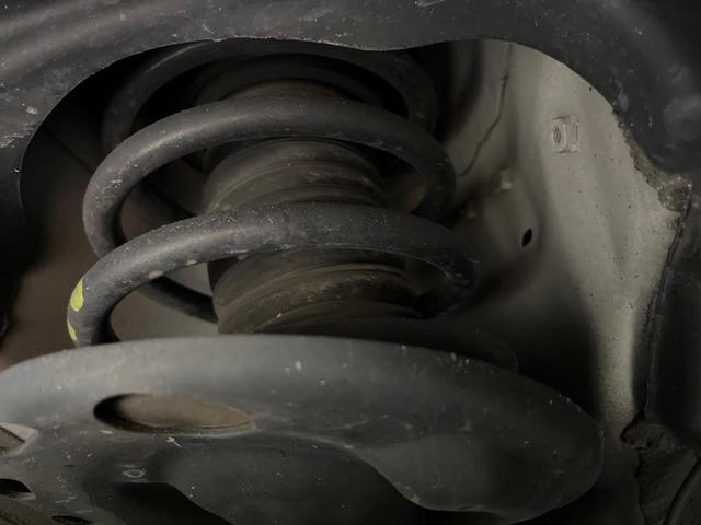 ヴォクシー ZS 煌III 禁煙車 純正9型ナビ フリップダウンモニター バックモニター 寒冷地仕様 セーフティセンス クルーズコントロール 両側電動スライドドア ダブルエアコン LEDヘッドライト 純正16AW スマートキー(20枚目)