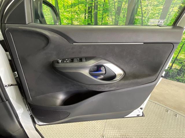 ヤリスクロス ハイブリッドＺ　純正８インチナビ機能付きＤＡ　全周囲カメラ　禁煙車　衝突軽減　パワーシート　コーナーセンサー　スマートキー　ＥＴＣ２．０　純正１８インチアルミホイール　ＬＥＤヘッドライト（60枚目）