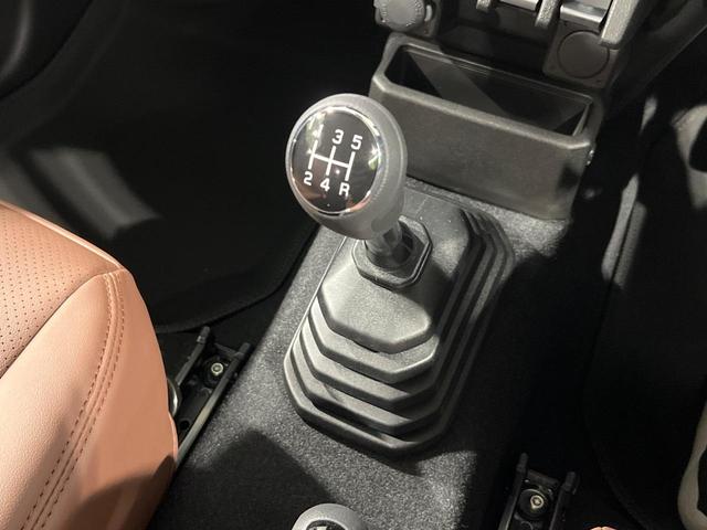 ジムニー XC 禁煙車 4WD MT車 前席シートヒーター コーナーセンサー スマートキー LEDヘッド クルーズコントロール オートライト オートエアコン 純正16インチアルミホイール(23枚目)