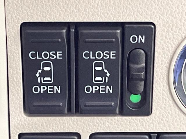 タント XリミテッドSAIII 禁煙車 純正ナビ Bluetooth パノラマモニター 両側電動スライドドア 衝突被害軽減装置 シートヒーター オートエアコン アイドリングストップ ステアリングスイッチ スマートキー(5枚目)