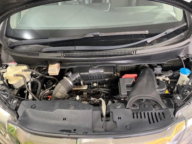 ステップワゴンスパーダ スパーダ・クールスピリット ホンダセンシング 禁煙車 7人乗り メーカーナビ 全周囲カメラ 両側電動ドア 後席モニター 衝突被害軽減システム リアオートエアコン レーダークルーズ コーナーセンサー ETC 車線逸脱警報(18枚目)