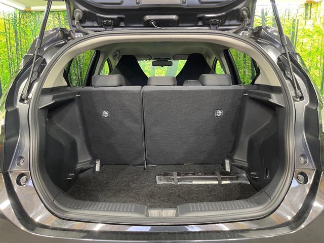 アクア X 禁煙車 純正ナビ機能付きDA バックカメラ ビルトインETC レーダークルーズ スマートキー LEDヘッドライト オートハイビーム オートライト 車線逸脱警報(10枚目)