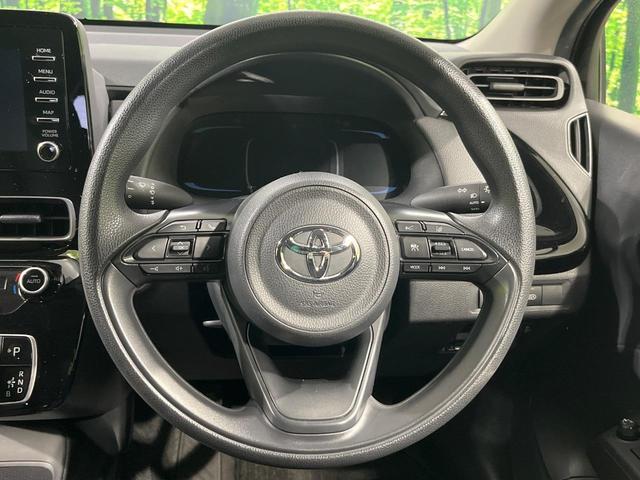 アクア X 禁煙車 純正ナビ機能付きDA バックカメラ ビルトインETC レーダークルーズ スマートキー LEDヘッドライト オートハイビーム オートライト 車線逸脱警報(13枚目)