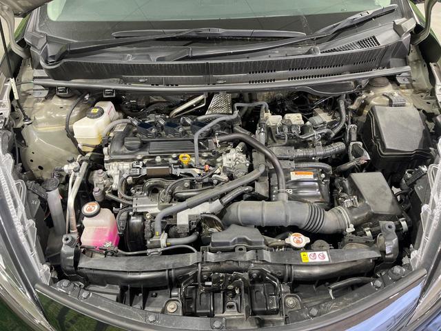 アクア X 禁煙車 純正ナビ機能付きDA バックカメラ ビルトインETC レーダークルーズ スマートキー LEDヘッドライト オートハイビーム オートライト 車線逸脱警報(18枚目)