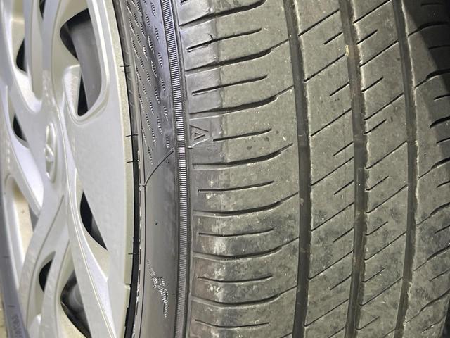 アクア X 禁煙車 純正ナビ機能付きDA バックカメラ ビルトインETC レーダークルーズ スマートキー LEDヘッドライト オートハイビーム オートライト 車線逸脱警報(24枚目)