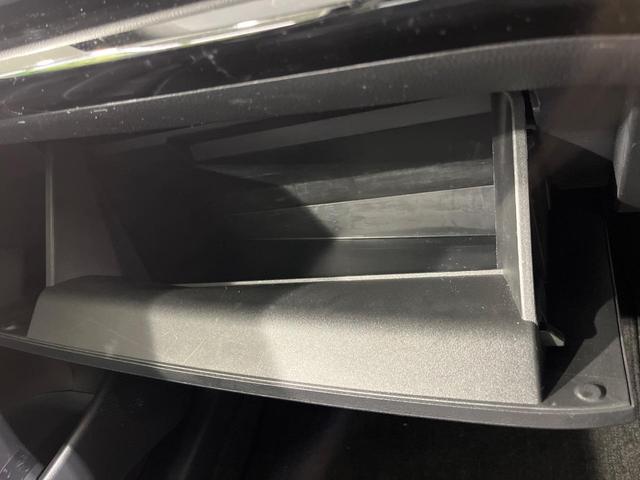 アクア X 禁煙車 純正ナビ機能付きDA バックカメラ ビルトインETC レーダークルーズ スマートキー LEDヘッドライト オートハイビーム オートライト 車線逸脱警報(38枚目)