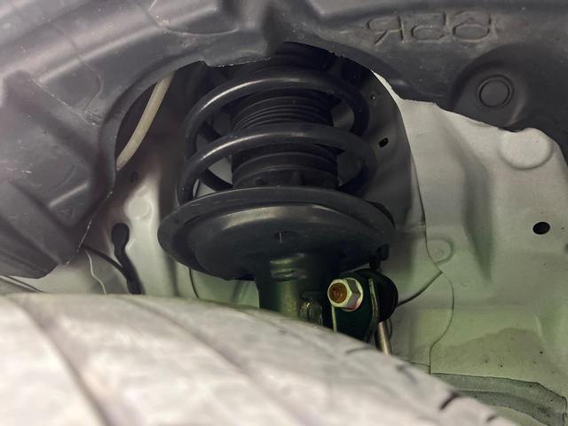 アクア S 禁煙車 SDナビ ETC プリクラッシュセーフティ オートエアコン キーレス 横滑り防止装置 盗難防止システム 電動格納ミラー(20枚目)