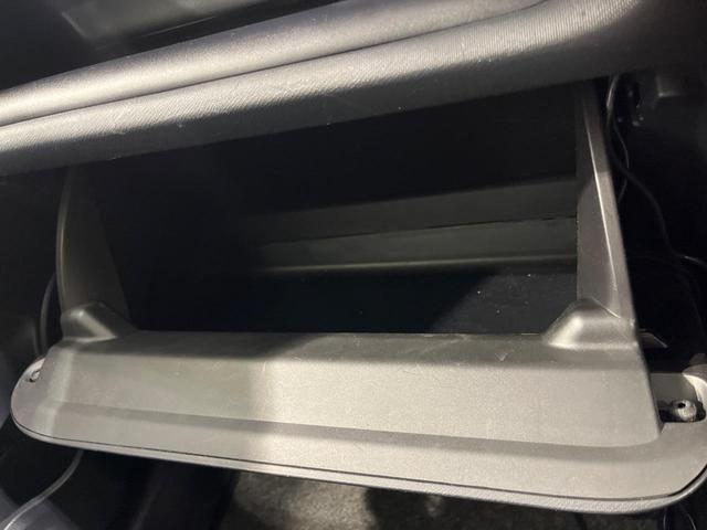 アクア S 禁煙車 SDナビ ETC プリクラッシュセーフティ オートエアコン キーレス 横滑り防止装置 盗難防止システム 電動格納ミラー(31枚目)