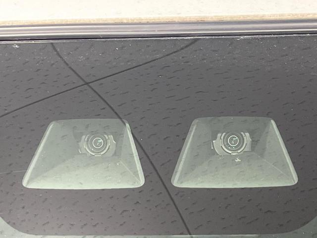 タント カスタムX 両側電動ドア バックカメラ 衝突被害軽減システム 禁煙車 ハーフレザーシート コーナーセンサー スマートキー LEDヘッド ETC オートハイビーム 車線逸脱警報 オートライト オートエアコン(32枚目)