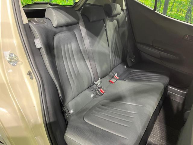 アクア X 純正ナビ機能付きDA 禁煙車 衝突軽減装置 バックカメラ LEDヘッドライト Bluetooth再生 スマートキー プライバシーガラス 電動格納ミラー 盗難防止装置(9枚目)