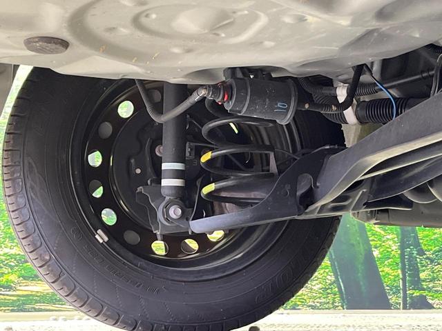 アクア X 純正ナビ機能付きDA 禁煙車 衝突軽減装置 バックカメラ LEDヘッドライト Bluetooth再生 スマートキー プライバシーガラス 電動格納ミラー 盗難防止装置(23枚目)