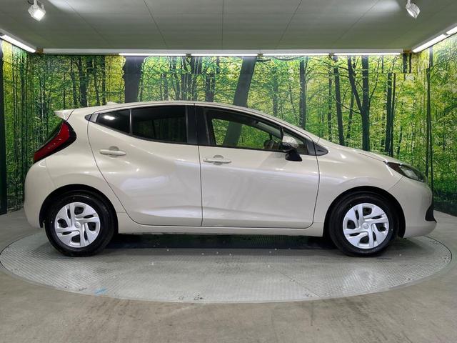 アクア X 純正ナビ機能付きDA 禁煙車 衝突軽減装置 バックカメラ LEDヘッドライト Bluetooth再生 スマートキー プライバシーガラス 電動格納ミラー 盗難防止装置(27枚目)