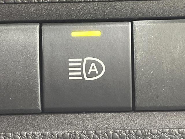 アクア X 純正ナビ機能付きDA 禁煙車 衝突軽減装置 バックカメラ LEDヘッドライト Bluetooth再生 スマートキー プライバシーガラス 電動格納ミラー 盗難防止装置(45枚目)