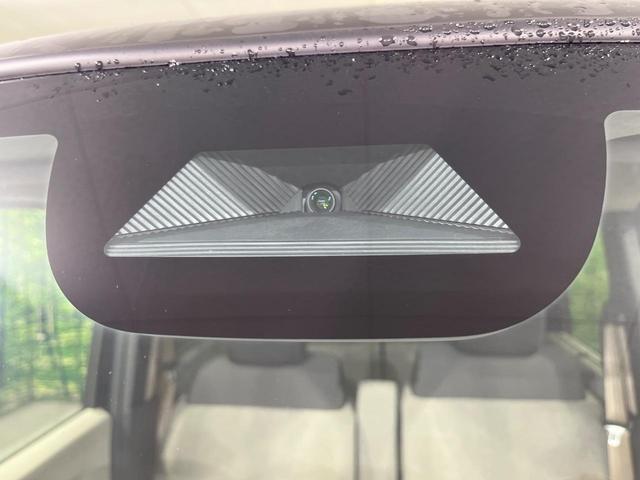 N-BOX ベースグレード 禁煙車 電動スライドドア バックカメラ 衝突被害軽減システム レーダークルーズ コーナーセンサー スマートキー LEDヘッド 車線逸脱警報 オートライト オートエアコン CD(5枚目)