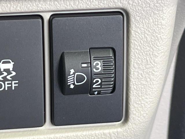 N-BOX ベースグレード 禁煙車 電動スライドドア バックカメラ 衝突被害軽減システム レーダークルーズ コーナーセンサー スマートキー LEDヘッド 車線逸脱警報 オートライト オートエアコン CD(43枚目)