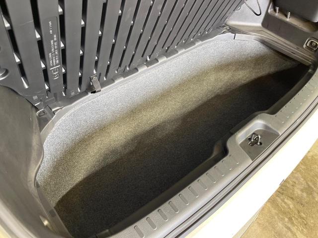 セレナ ｅ－パワー　ハイウェイスターＶ　禁煙車　後期　純正１０型ナビ　フリップダウンモニター　アラウンドビューモニター　プロパイロット　ハンズフリー両側電動スライドドア　デジタルインナーミラー　ビルトインＥＴＣ　ＬＥＤ　純正１５ＡＷ（44枚目）