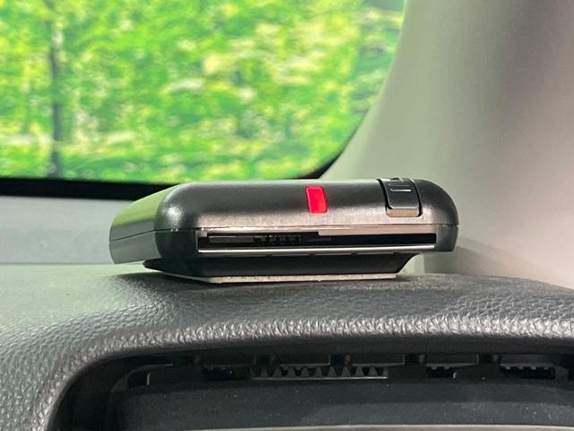 アクア X 禁煙車 ナビ機能付きディスプレイオーディオ Bluetooth バックモニター ETC セーフティセンス LEDヘッドライト 電動格納ドアミラー オートエアコン プライバシーガラス スマートキー(6枚目)