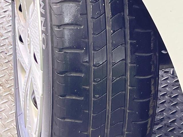 アクア X 禁煙車 ナビ機能付きディスプレイオーディオ Bluetooth バックモニター ETC セーフティセンス LEDヘッドライト 電動格納ドアミラー オートエアコン プライバシーガラス スマートキー(29枚目)