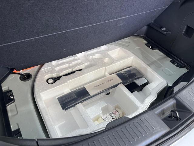 アクア X 禁煙車 ナビ機能付きディスプレイオーディオ Bluetooth バックモニター ETC セーフティセンス LEDヘッドライト 電動格納ドアミラー オートエアコン プライバシーガラス スマートキー(36枚目)