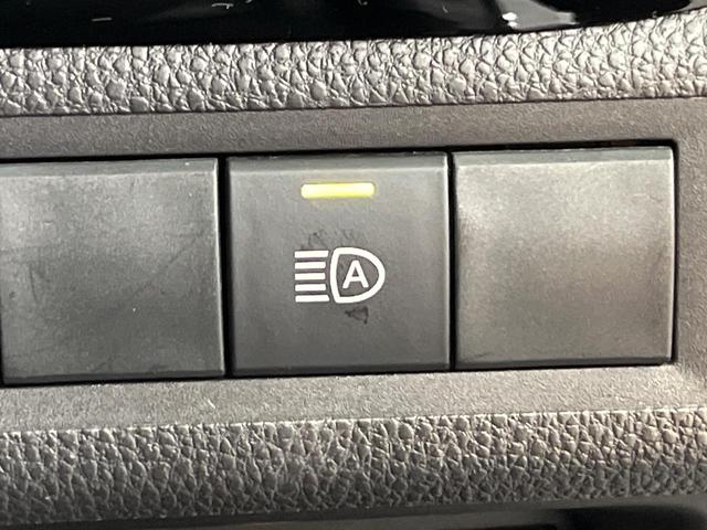 アクア X 禁煙車 ナビ機能付きディスプレイオーディオ Bluetooth バックモニター ETC セーフティセンス LEDヘッドライト 電動格納ドアミラー オートエアコン プライバシーガラス スマートキー(39枚目)