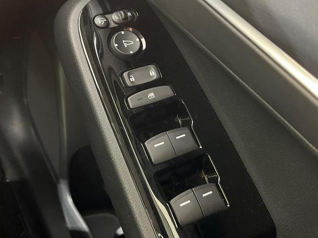 ヴェゼル e:HEV Z 禁煙車 純正9型ナビ バックカメラ ホンダセンシング ETC シートヒーター コーナーセンサー パワーバックドア スマートキー LEDヘッドライト オートハイビーム 車線逸脱警報 オートライト(47枚目)