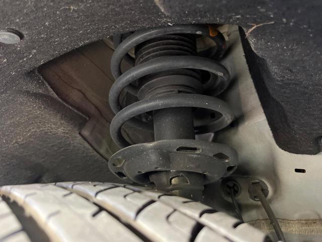 ヴェゼル ハイブリッドZ・ホンダセンシング 禁煙車 純正ナビ バックモニター シートヒーター アダプティブクルーズ 衝突軽減装置 LEDヘッドライト オートライト スマートキー パドルシフト ドライブレコーダー Bluetooth接続(20枚目)