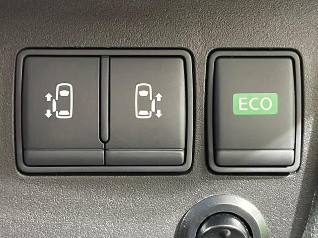 セレナ ライダーブラックラインＳ－ＨＶアドバンスドセーフティ　純正ＳＤナビ　全周囲カメラ　両側電動ドア　ビルトインＥＴＣ　衝突被害軽減システム　コーナーセンサー　クルーズコントロール　スマートキー　ＬＥＤヘッドライト　車線逸脱警報　オートライト　オートエアコン（5枚目）