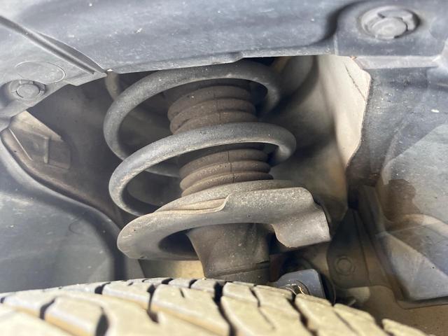 セレナ ライダーブラックラインＳ－ＨＶアドバンスドセーフティ　純正ＳＤナビ　全周囲カメラ　両側電動ドア　ビルトインＥＴＣ　衝突被害軽減システム　コーナーセンサー　クルーズコントロール　スマートキー　ＬＥＤヘッドライト　車線逸脱警報　オートライト　オートエアコン（20枚目）