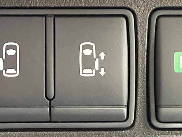 セレナ ライダーブラックラインＳ－ＨＶアドバンスドセーフティ　純正ＳＤナビ　全周囲カメラ　両側電動ドア　ビルトインＥＴＣ　衝突被害軽減システム　コーナーセンサー　クルーズコントロール　スマートキー　ＬＥＤヘッドライト　車線逸脱警報　オートライト　オートエアコン（37枚目）