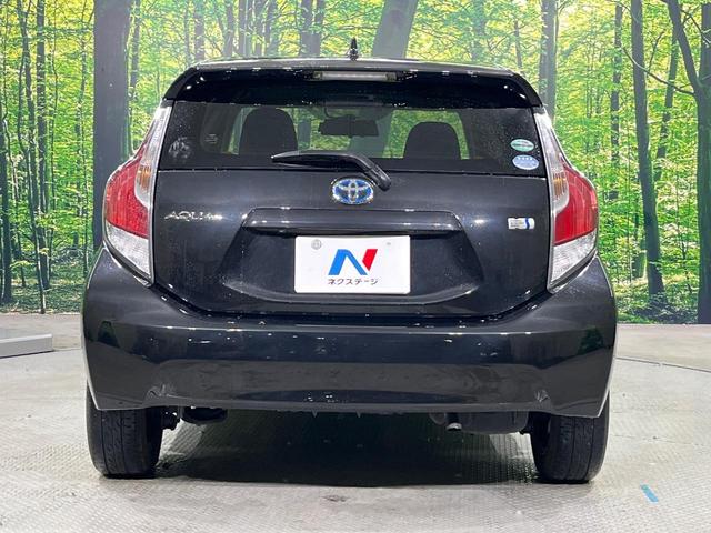 アクア Ｓ　禁煙車　ＳＤナビ　Ｂｌｕｅｔｏｏｔｈ　バックモニター　ＥＴＣ　クルーズコントロール　ＬＥＤヘッドライト　オートライト　オートエアコン　ステアリングスイッチ　電動格納ドアミラー　１５インチＡＷ（15枚目）