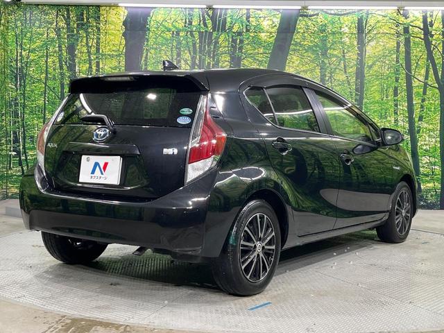 アクア Ｓ　禁煙車　ＳＤナビ　Ｂｌｕｅｔｏｏｔｈ　バックモニター　ＥＴＣ　クルーズコントロール　ＬＥＤヘッドライト　オートライト　オートエアコン　ステアリングスイッチ　電動格納ドアミラー　１５インチＡＷ（17枚目）