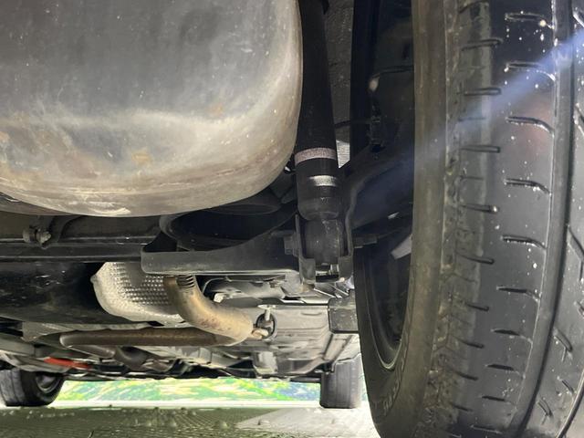 アクア Ｓ　禁煙車　ＳＤナビ　Ｂｌｕｅｔｏｏｔｈ　バックモニター　ＥＴＣ　クルーズコントロール　ＬＥＤヘッドライト　オートライト　オートエアコン　ステアリングスイッチ　電動格納ドアミラー　１５インチＡＷ（21枚目）