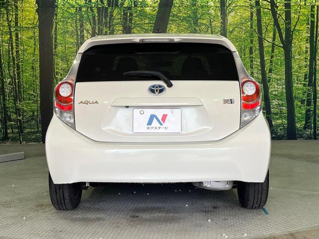 アクア Ｇ　純正ＳＤナビ　バックカメラ　スマートキー　ＥＴＣ　オートエアコン　オートライト　アイドリングストップ　電動格納ミラー　Ｂｌｕｅｔｏｏｔｈ　ＣＤ　地デジ　ワンセグ　純正１５インチスチールホイール（15枚目）