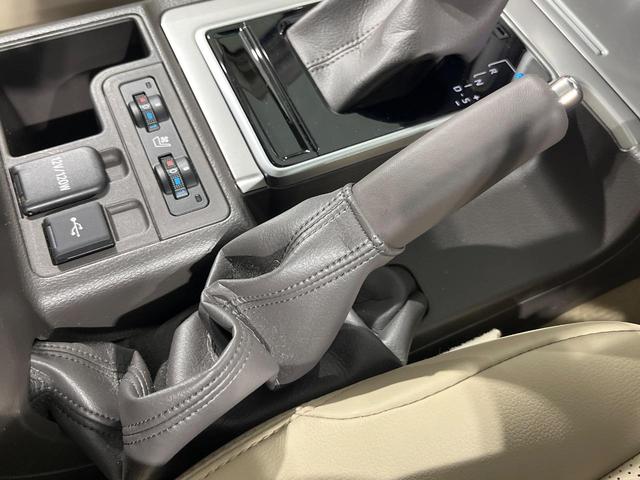 ランドクルーザープラド ＴＸ　Ｌパッケージ　マットブラックエディション　禁煙車　７人乗り　サンルーフ　純正ディスプレイオーディオ　パノラミックビューモニター　ビルトインＥＴＣ２．０　シートベンチレーション　ベージュ革　ＬＥＤヘッドライト　純正１８ＡＷ　スマートキー（40枚目）
