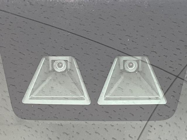 ルーミー カスタムG 禁煙車 純正9インチディスプレイオーディオ 全周囲カメラ 両側電動スライドドア 前席シートヒーター ロールシェード 純正革巻ステアリング 純正14インチアルミホイール LEDヘッドライト(21枚目)