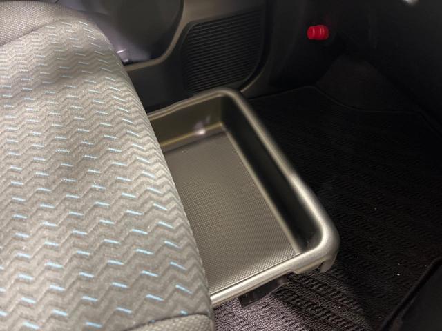 ルーミー カスタムG 禁煙車 純正9インチディスプレイオーディオ 全周囲カメラ 両側電動スライドドア 前席シートヒーター ロールシェード 純正革巻ステアリング 純正14インチアルミホイール LEDヘッドライト(38枚目)