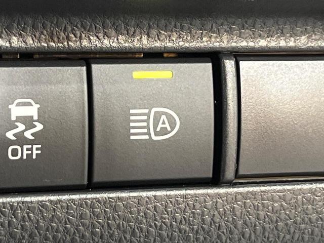 ハリアーハイブリッド Ｚ　純正１２．３インチナビ　禁煙車　バックカメラ　デジタルインナーミラー　レーダークルーズコントロール　ＥＴＣ２．０　ヘッドアップディスプレイ　ＬＥＤヘッドライト　Ｂｌｕｅｔｏｏｔｈ再生　フルセグ（30枚目）