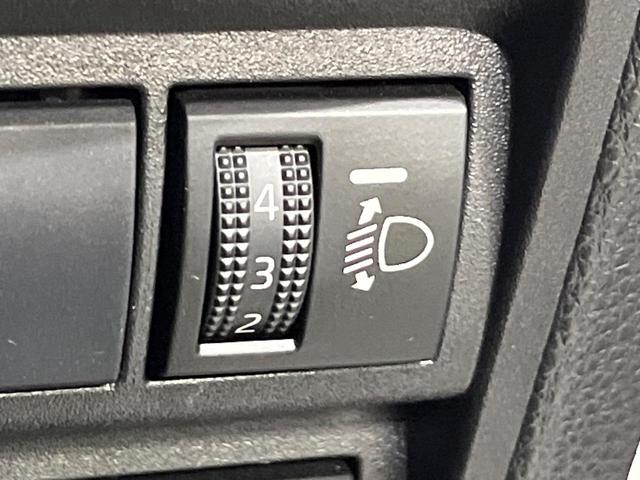 ヤリス ハイブリッドX 衝突被害軽減システム レーダークルーズ 禁煙車 コーナーセンサー バックカメラ キーレス ビルトインETC オートハイビーム 車線逸脱警報 オートライト オートエアコン Bluetooth(35枚目)