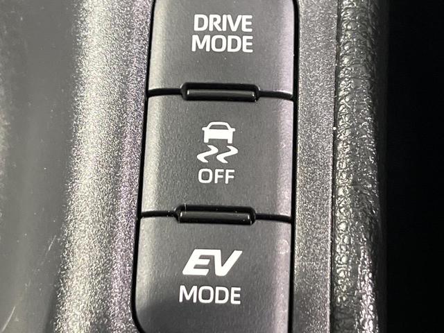 ヤリス ハイブリッドX 衝突被害軽減システム レーダークルーズ 禁煙車 コーナーセンサー バックカメラ キーレス ビルトインETC オートハイビーム 車線逸脱警報 オートライト オートエアコン Bluetooth(42枚目)