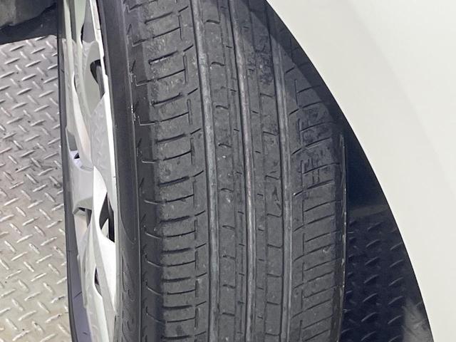 ヤリス ハイブリッドX 衝突被害軽減システム レーダークルーズ 禁煙車 コーナーセンサー バックカメラ キーレス ビルトインETC オートハイビーム 車線逸脱警報 オートライト オートエアコン Bluetooth(47枚目)