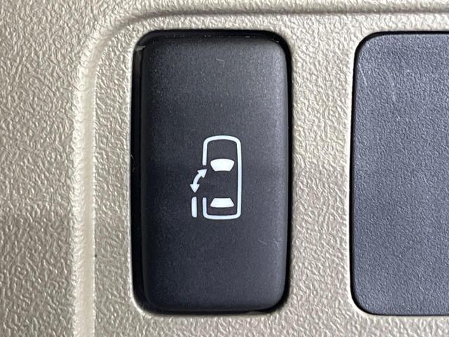 タント Ｘリミテッド　禁煙車　電動スライドドア　純正ナビ　地デジ　バックモニター　オートエアコン　ヘッドライトレベライザー　アイドリングストップ　スマートキー（5枚目）