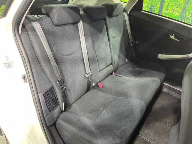 プリウス S 禁煙車 Kenwoodナビ バックカメラ ビルトインETC スマートキー オートエアコン HIDヘッドライト オートライト 電動格納ミラー 純正15インチアルミ Bluetooth CD 地デジ(9枚目)