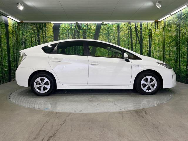 プリウス S 禁煙車 Kenwoodナビ バックカメラ ビルトインETC スマートキー オートエアコン HIDヘッドライト オートライト 電動格納ミラー 純正15インチアルミ Bluetooth CD 地デジ(27枚目)