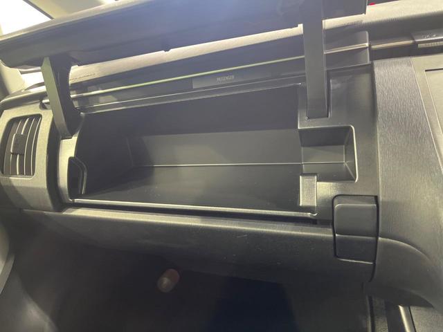 プリウス S 禁煙車 Kenwoodナビ バックカメラ ビルトインETC スマートキー オートエアコン HIDヘッドライト オートライト 電動格納ミラー 純正15インチアルミ Bluetooth CD 地デジ(34枚目)