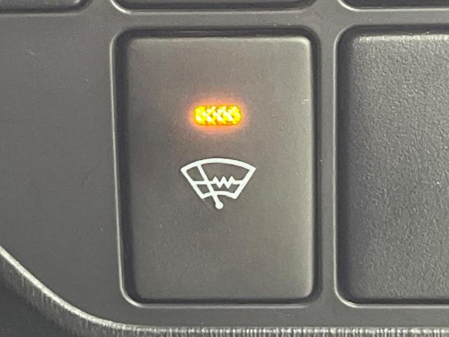 プリウス S 禁煙車 Kenwoodナビ バックカメラ ビルトインETC スマートキー オートエアコン HIDヘッドライト オートライト 電動格納ミラー 純正15インチアルミ Bluetooth CD 地デジ(41枚目)