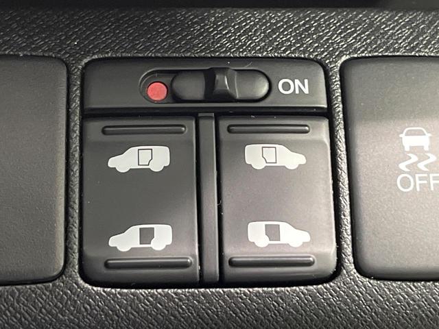 ステップワゴンスパーダ Z HDDナビエディション 禁煙車 純正HDDナビ バックカメラ 両側電動ドア フリップダウンモニター ビルトインETC スマートキー HIDヘッドライト オートライト オートエアコン CD DVD再生 フルセグ LEDフォグ(6枚目)