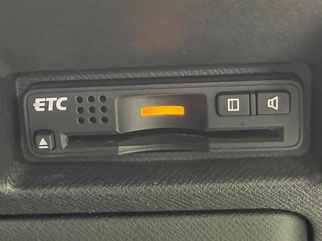 ステップワゴンスパーダ Z HDDナビエディション 禁煙車 純正HDDナビ バックカメラ 両側電動ドア フリップダウンモニター ビルトインETC スマートキー HIDヘッドライト オートライト オートエアコン CD DVD再生 フルセグ LEDフォグ(7枚目)