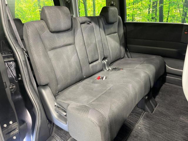 ステップワゴンスパーダ Z HDDナビエディション 禁煙車 純正HDDナビ バックカメラ 両側電動ドア フリップダウンモニター ビルトインETC スマートキー HIDヘッドライト オートライト オートエアコン CD DVD再生 フルセグ LEDフォグ(9枚目)